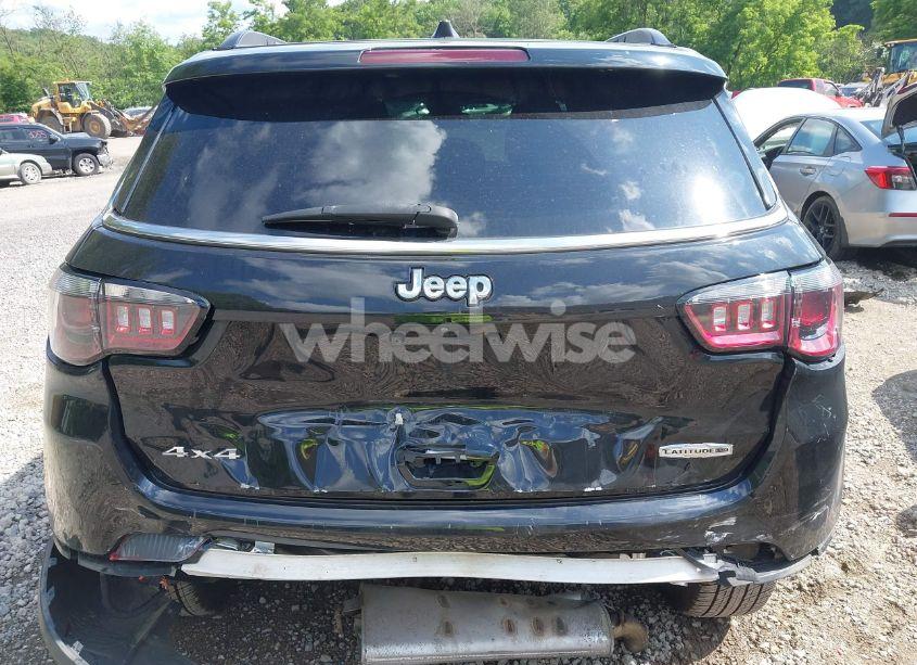 Photo 17 of 2022 Jeep Compass LATITUDE LUX 4X4 (VIN 3C4NJDFBXNT141932)