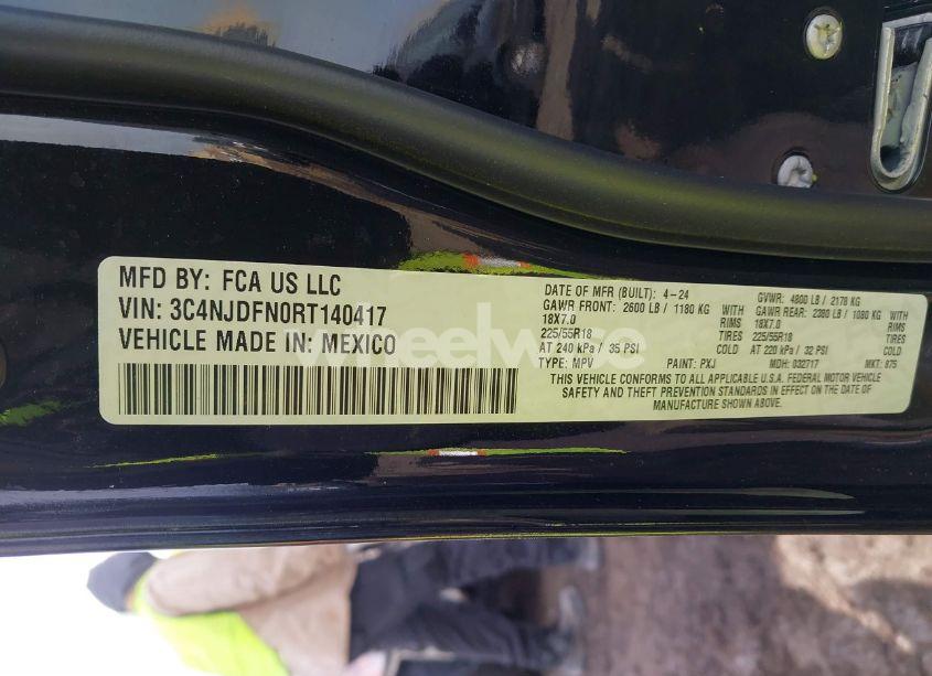 Photo 9 of 2024 Jeep Compass LATITUDE LUX FWD (VIN 3C4NJDFN0RT140417)