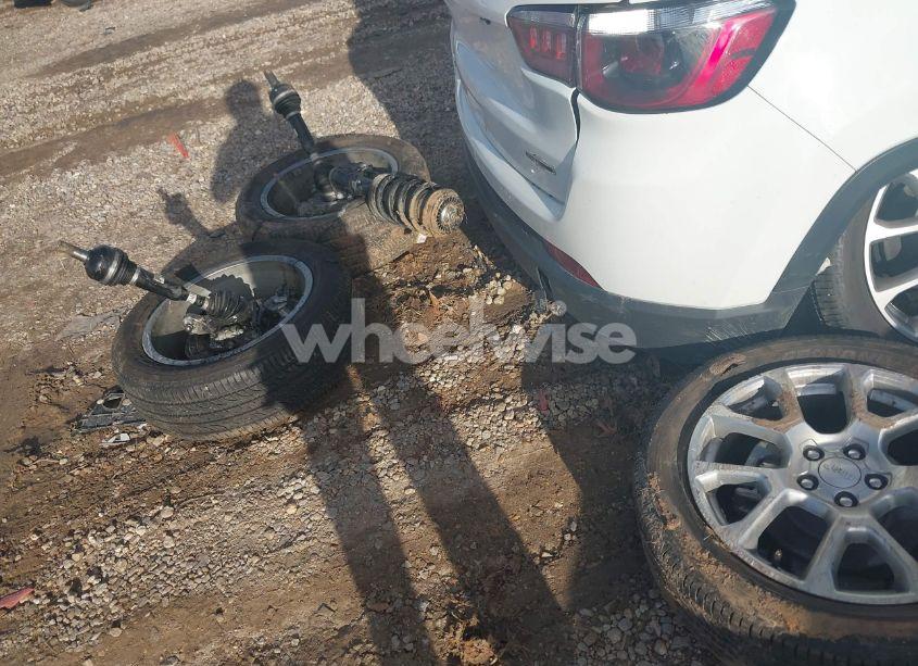 Photo 11 of 2024 Jeep Compass LATITUDE LUX FWD (VIN 3C4NJDFN3RT143876)