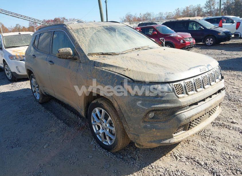 2023 Jeep Compass LATITUDE LUX FWD (VIN 3C4NJDFN4PT521619) main photo