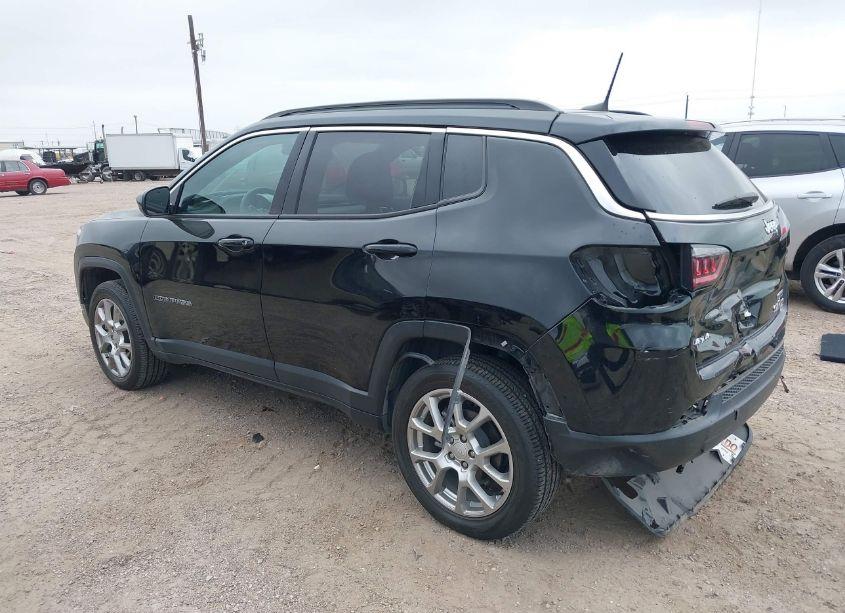 Photo 15 of 2023 Jeep Compass LATITUDE LUX FWD (VIN 3C4NJDFN5PT514713)