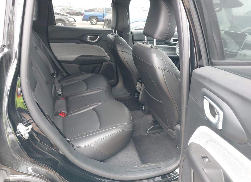 Photo 8 of 2023 Jeep Compass LATITUDE LUX FWD (VIN 3C4NJDFN5PT514713)