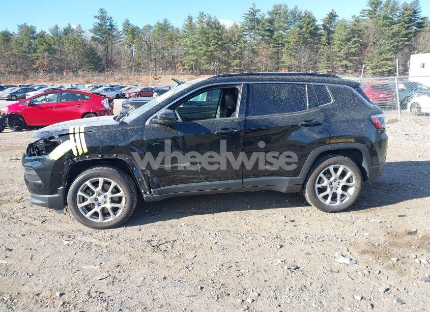 Photo 15 of 2023 Jeep Compass LATITUDE LUX FWD (VIN 3C4NJDFN7PT528452)