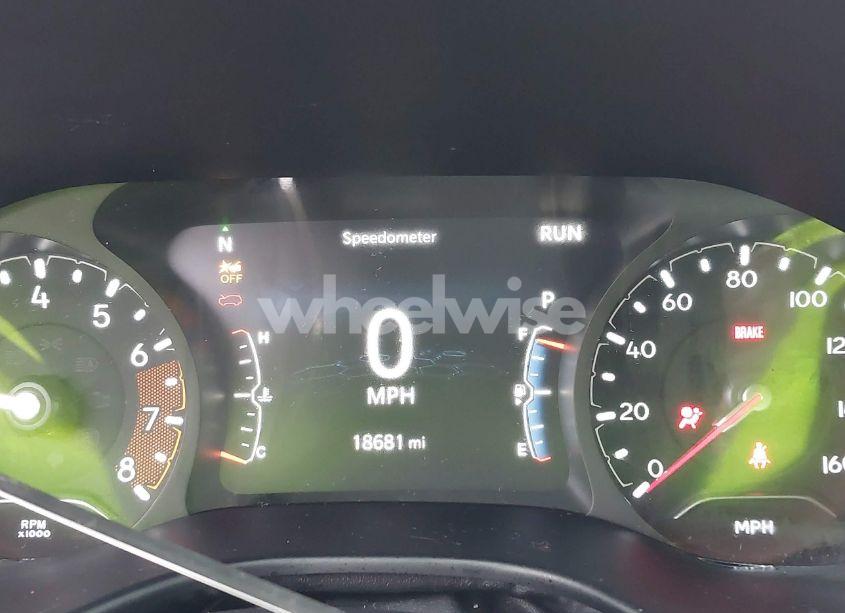 Photo 15 of 2023 Jeep Compass LATITUDE LUX FWD (VIN 3C4NJDFN7PT530749)