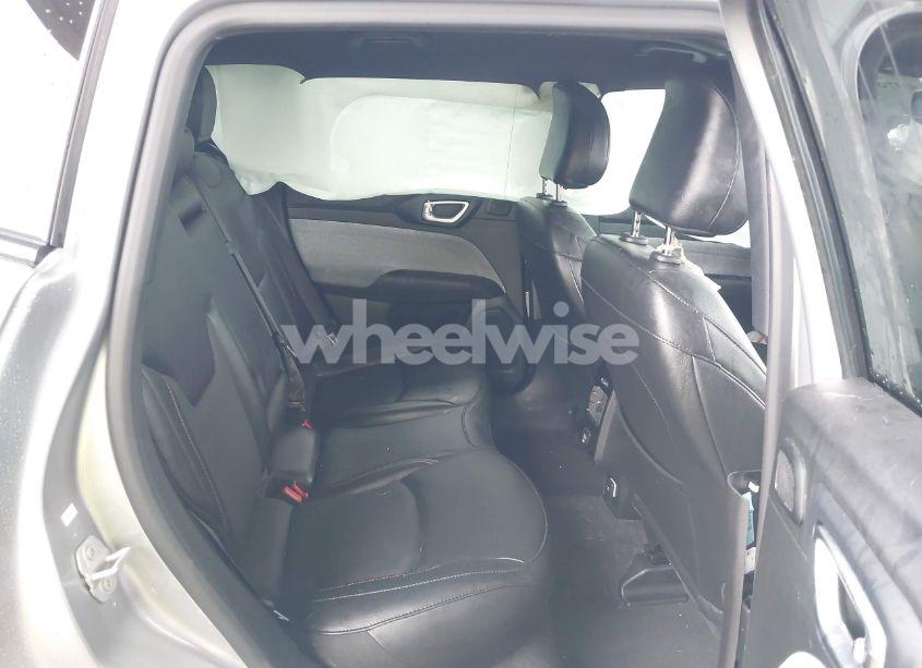 Photo 8 of 2023 Jeep Compass LATITUDE LUX FWD (VIN 3C4NJDFNXPT503979)