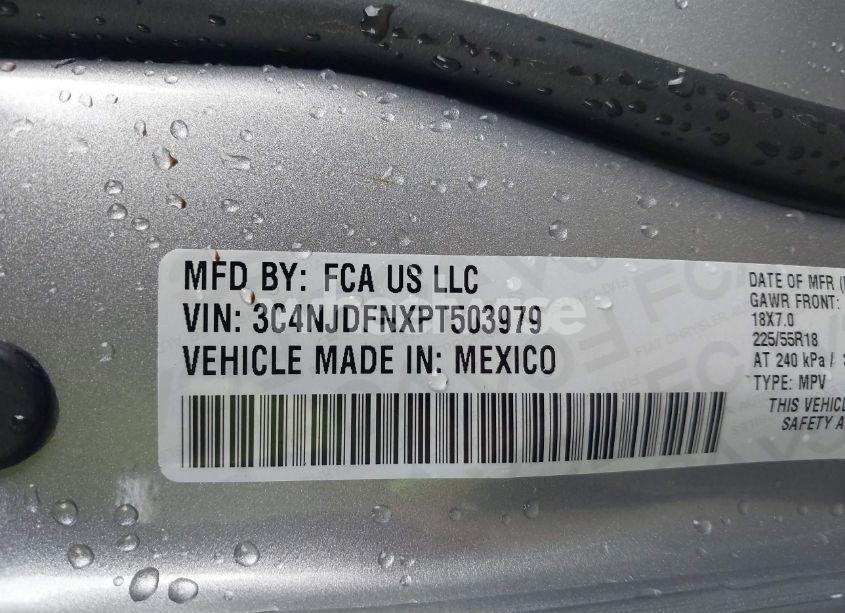 Photo 9 of 2023 Jeep Compass LATITUDE LUX FWD (VIN 3C4NJDFNXPT503979)