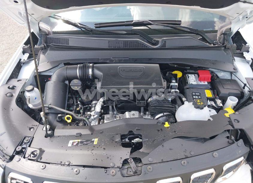 Photo 10 of 2024 Jeep Compass LATITUDE LUX FWD (VIN 3C4NJDFNXRT129599)