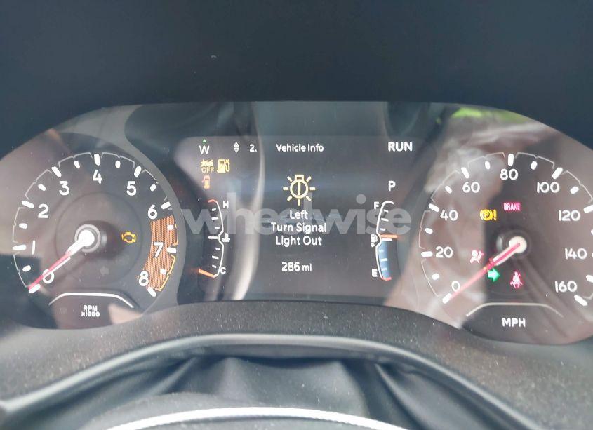 Photo 7 of 2024 Jeep Compass LATITUDE LUX FWD (VIN 3C4NJDFNXRT129599)