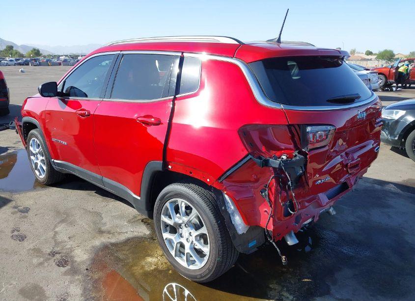 Photo 3 of 2024 Jeep Compass LATITUDE LUX FWD (VIN 3C4NJDFNXRT143020)