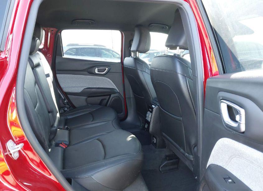 Photo 8 of 2024 Jeep Compass LATITUDE LUX FWD (VIN 3C4NJDFNXRT143020)