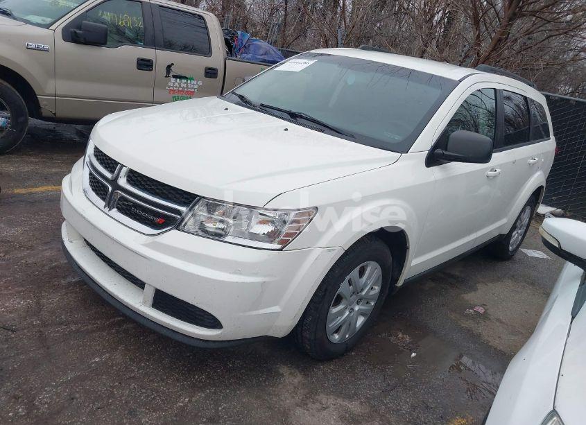Photo 2 of 2013 Dodge Journey SE (VIN 3C4PDCAB0DT722064)