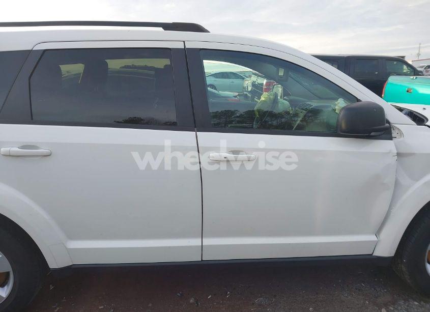 Photo 14 of 2015 Dodge Journey SE (VIN 3C4PDCAB0FT683544)