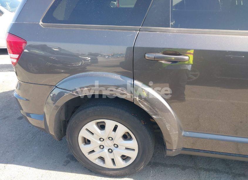 Photo 6 of 2016 Dodge Journey SE (VIN 3C4PDCAB0GT132760)