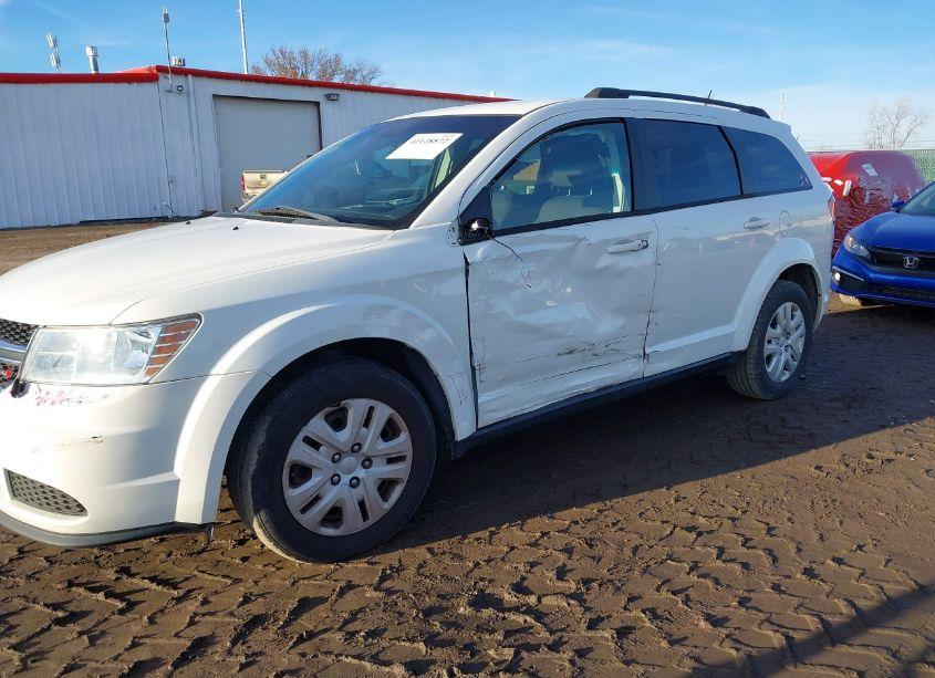 Photo 6 of 2017 Dodge Journey SE (VIN 3C4PDCAB0HT544792)