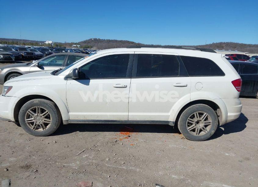 Photo 14 of 2017 Dodge Journey SE (VIN 3C4PDCAB0HT562564)