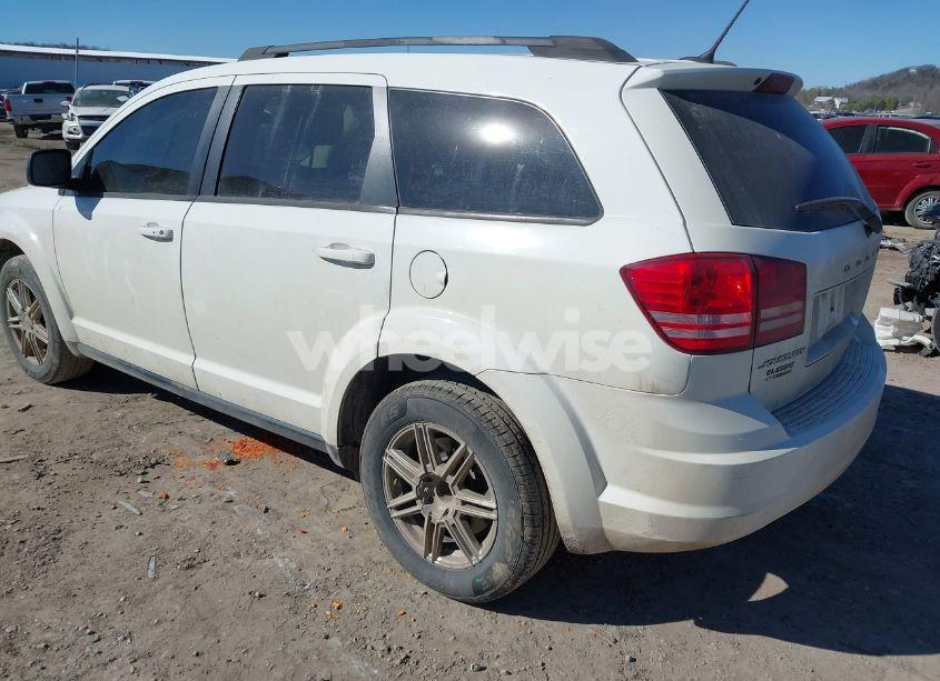 Photo 3 of 2017 Dodge Journey SE (VIN 3C4PDCAB0HT562564)