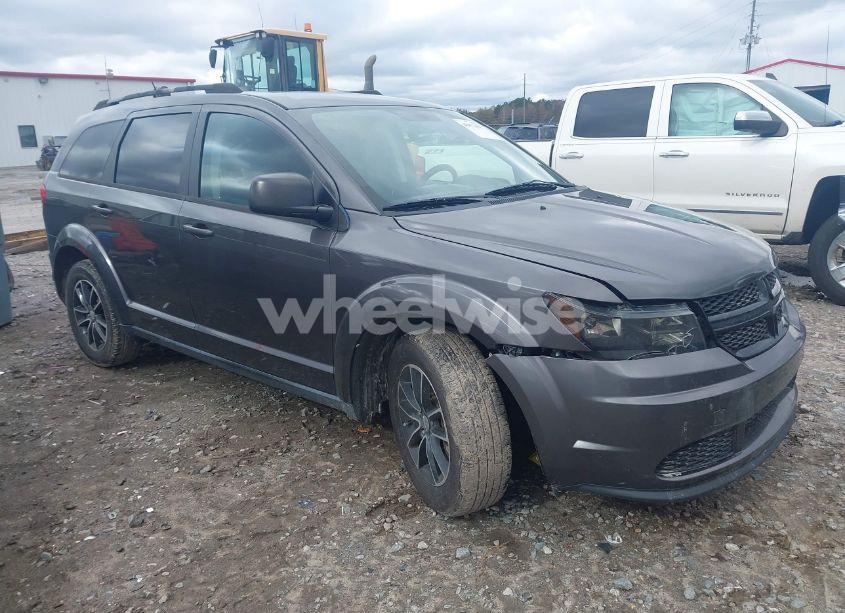 2017 Dodge Journey SE (VIN 3C4PDCAB0HT682980) main photo