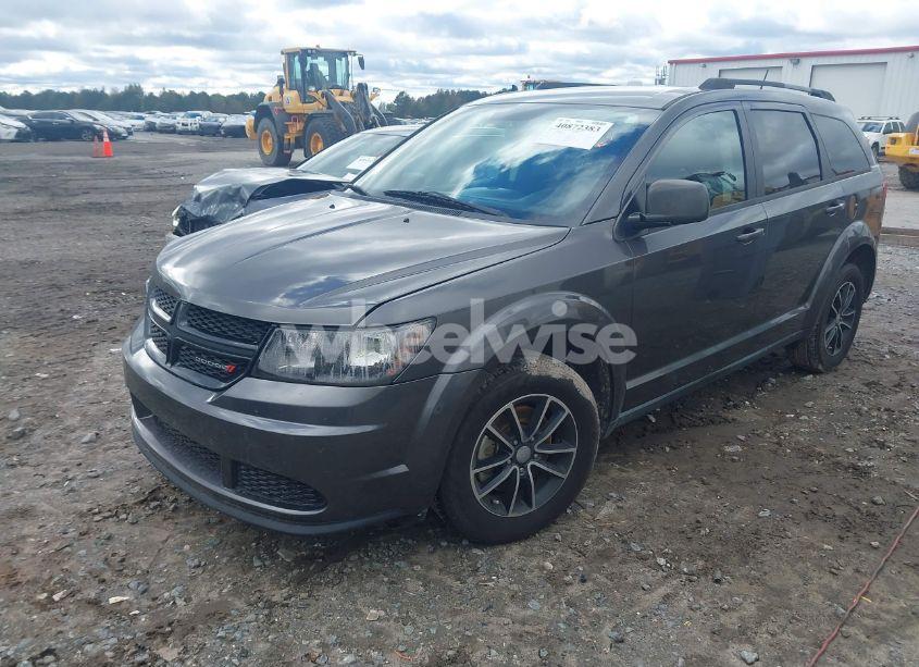 Photo 2 of 2017 Dodge Journey SE (VIN 3C4PDCAB0HT682980)