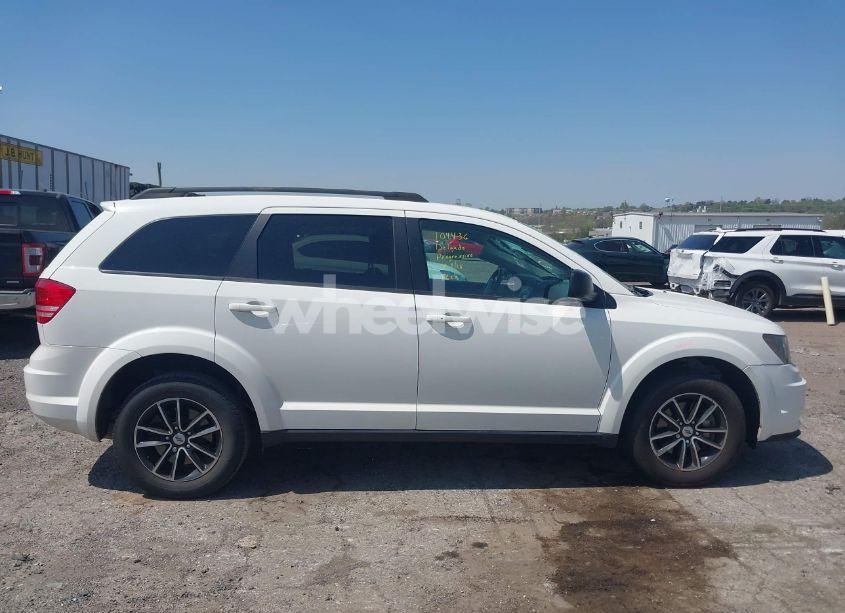 Photo 12 of 2018 Dodge Journey SE (VIN 3C4PDCAB0JT217282)