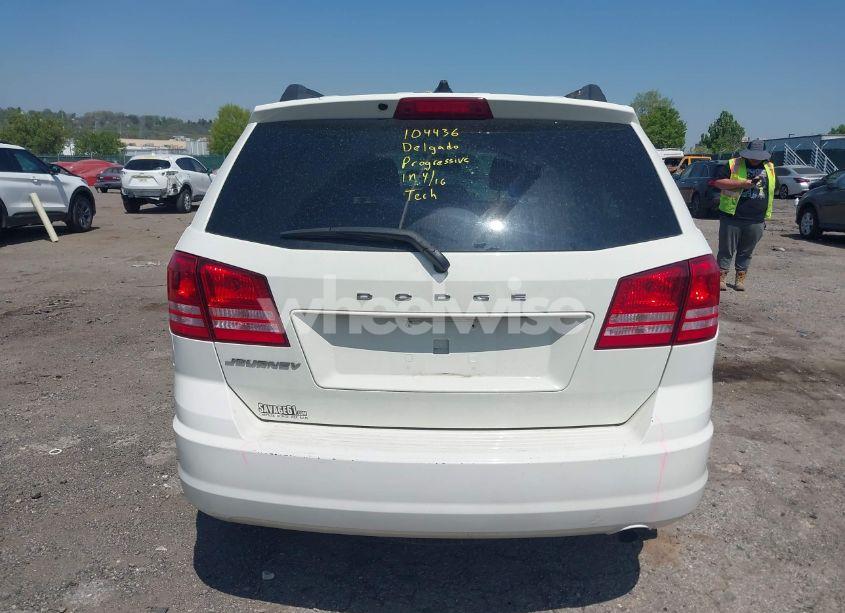 Photo 15 of 2018 Dodge Journey SE (VIN 3C4PDCAB0JT217282)