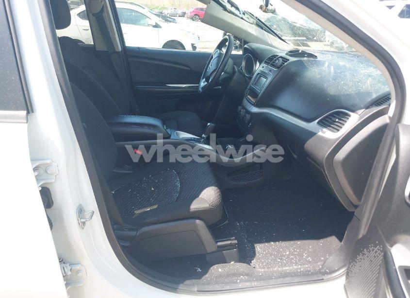 Photo 5 of 2018 Dodge Journey SE (VIN 3C4PDCAB0JT217282)