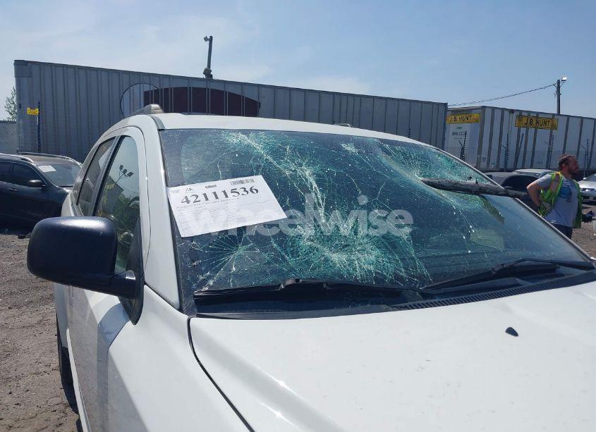 Photo 6 of 2018 Dodge Journey SE (VIN 3C4PDCAB0JT217282)