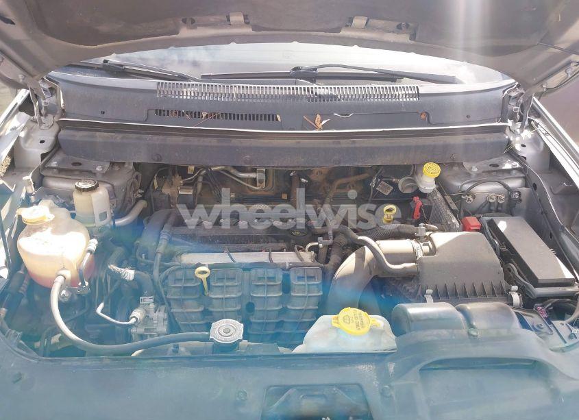 Photo 10 of 2018 Dodge Journey SE (VIN 3C4PDCAB0JT229044)