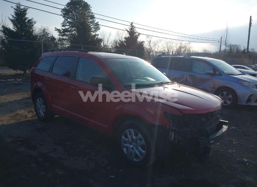 2018 Dodge Journey SE (VIN 3C4PDCAB0JT277157) main photo