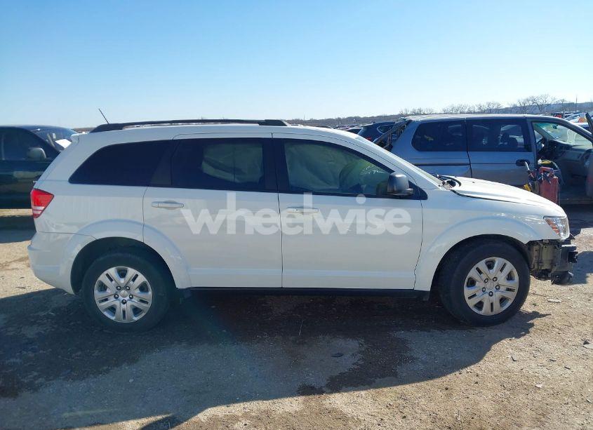 Photo 13 of 2018 Dodge Journey SE (VIN 3C4PDCAB0JT309606)