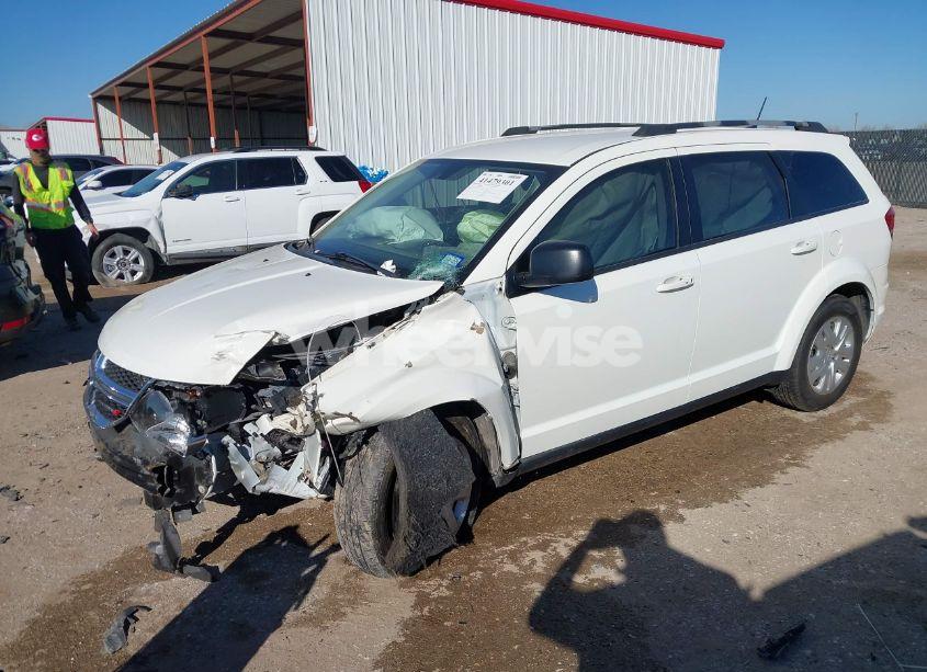 Photo 2 of 2018 Dodge Journey SE (VIN 3C4PDCAB0JT309606)