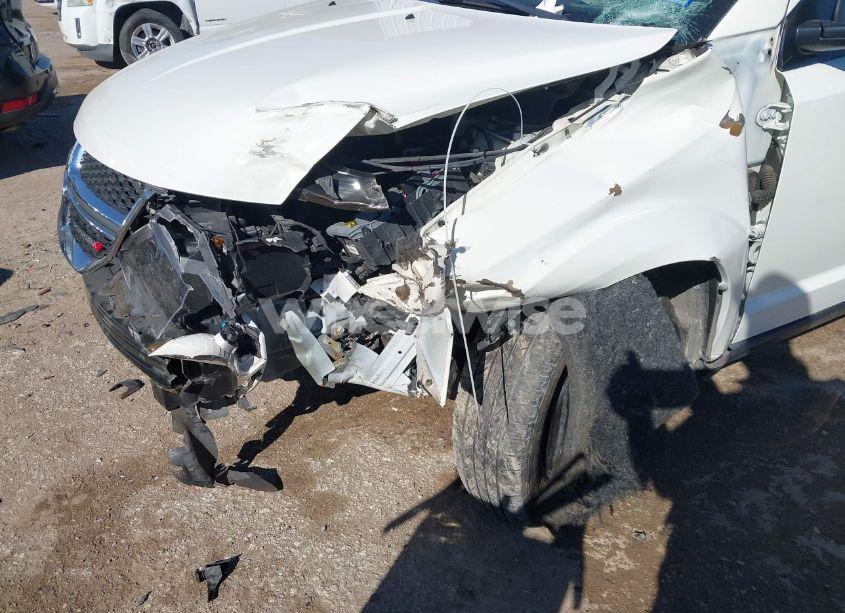 Photo 6 of 2018 Dodge Journey SE (VIN 3C4PDCAB0JT309606)