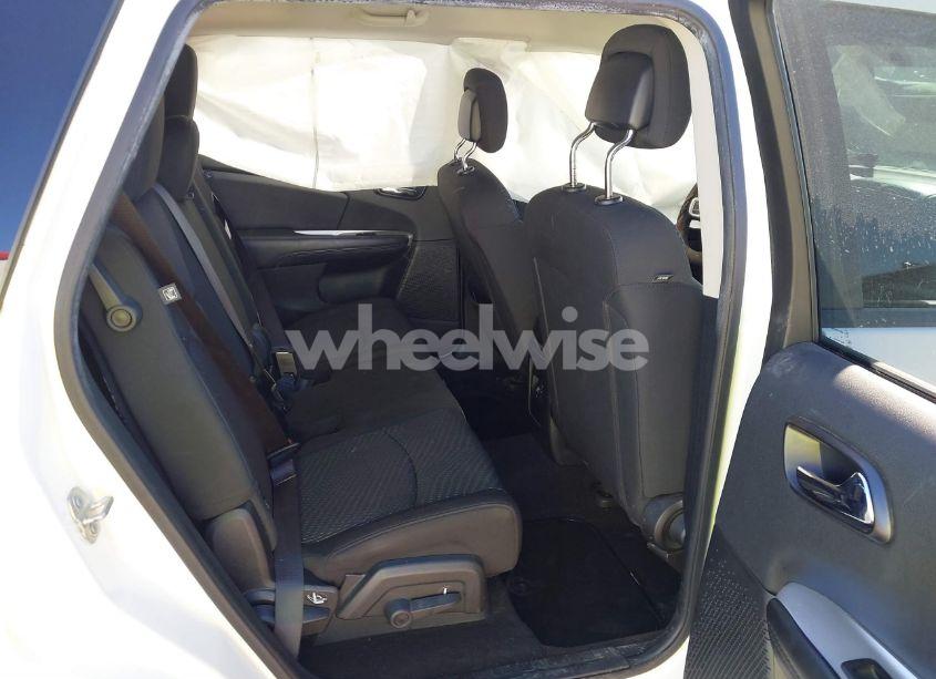 Photo 8 of 2018 Dodge Journey SE (VIN 3C4PDCAB0JT309606)