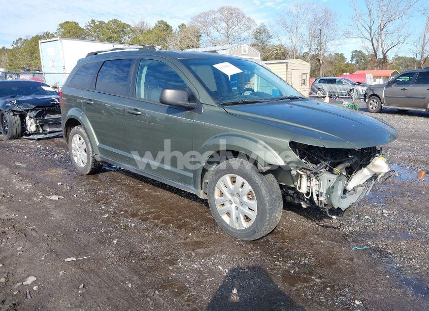 2018 Dodge Journey SE (VIN 3C4PDCAB0JT319813) main photo