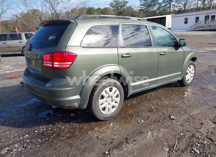 Photo 2 of 2018 Dodge Journey SE (VIN 3C4PDCAB0JT319813)