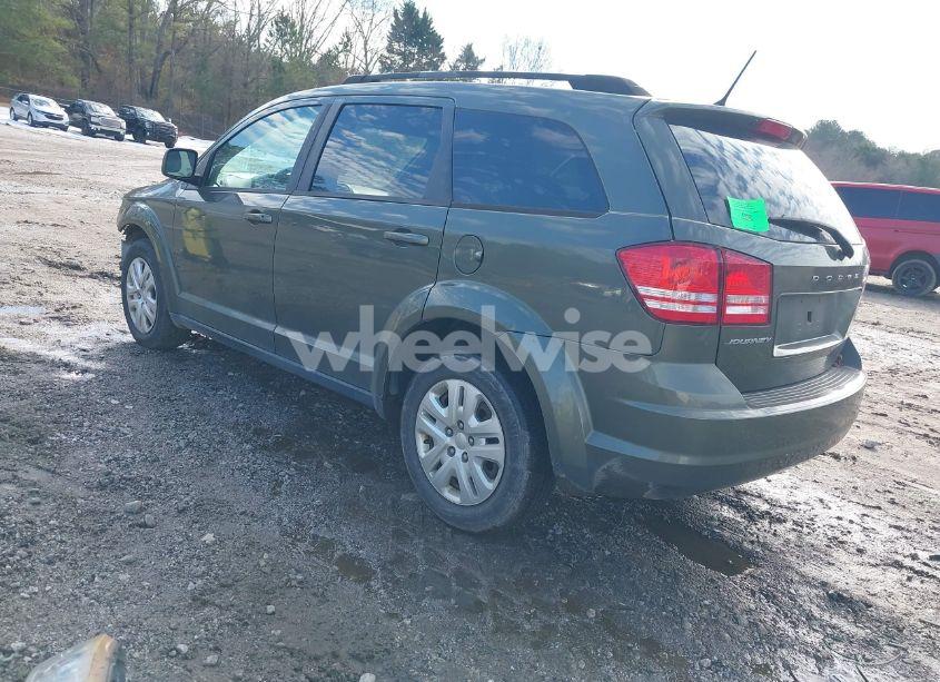 Photo 3 of 2018 Dodge Journey SE (VIN 3C4PDCAB0JT319813)
