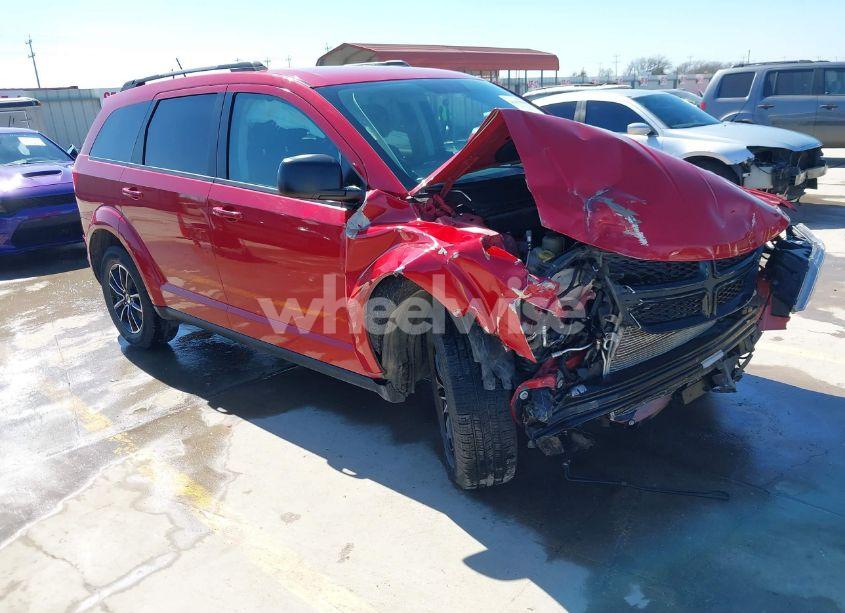 2018 Dodge Journey SE (VIN 3C4PDCAB0JT352858) main photo
