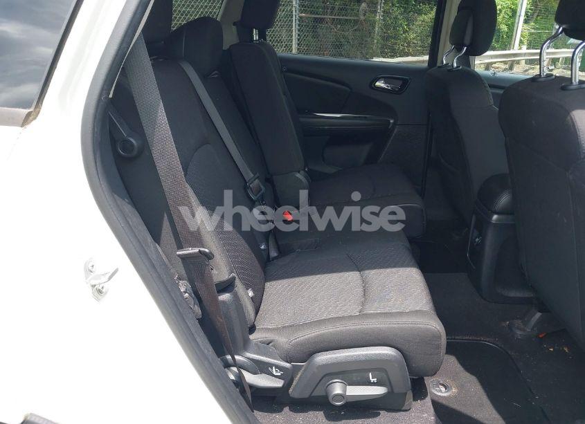 Photo 8 of 2018 Dodge Journey SE (VIN 3C4PDCAB0JT364007)