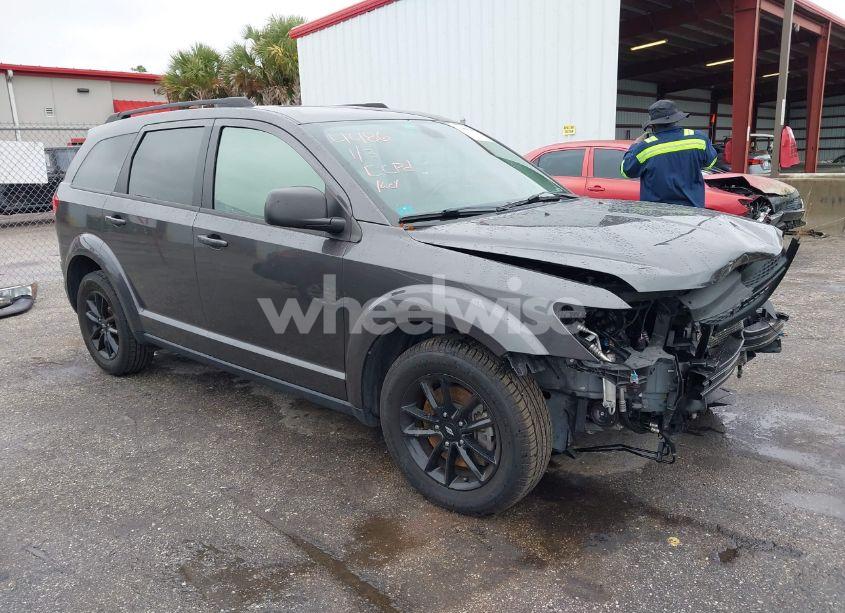 2020 Dodge Journey SE VALUE (VIN 3C4PDCAB0LT274486) main photo