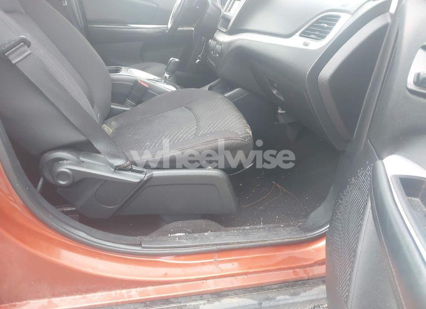 Photo 5 of 2014 Dodge Journey SE (VIN 3C4PDCAB1ET203610)