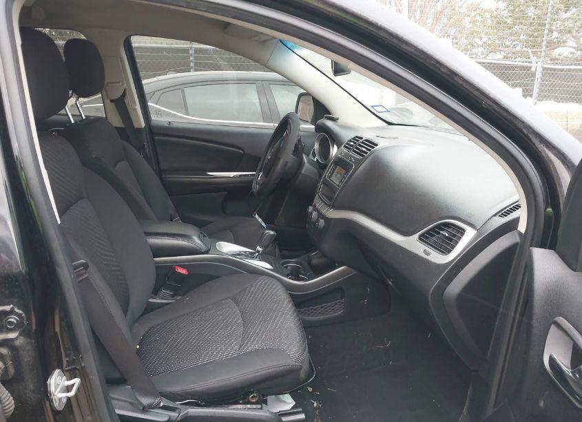 Photo 5 of 2014 Dodge Journey SE (VIN 3C4PDCAB1ET316747)