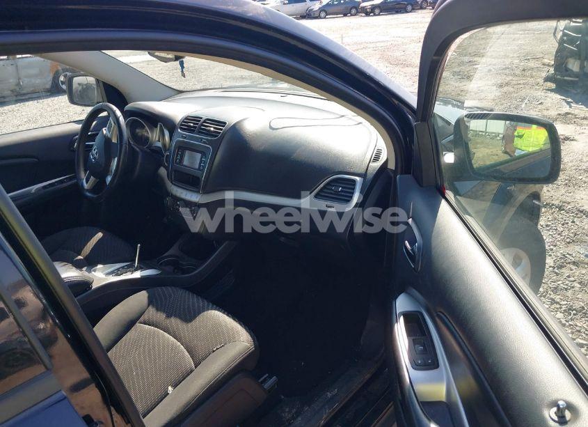 Photo 5 of 2016 Dodge Journey SE (VIN 3C4PDCAB1GT159093)