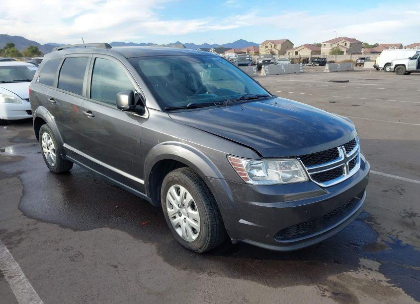 2016 Dodge Journey SE (VIN 3C4PDCAB1GT213914) main photo