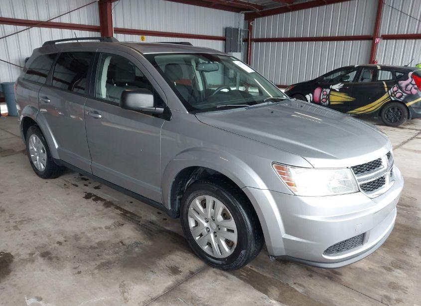 2016 Dodge Journey SE (VIN 3C4PDCAB1GT219440) main photo