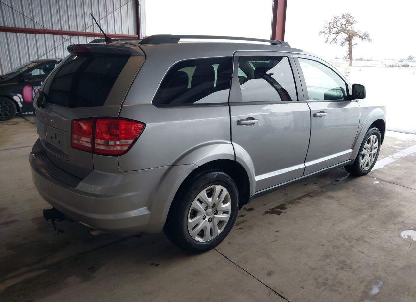 Photo 4 of 2016 Dodge Journey SE (VIN 3C4PDCAB1GT219440)