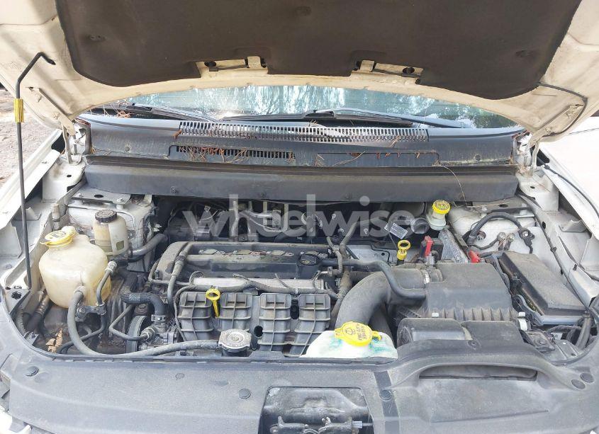 Photo 10 of 2016 Dodge Journey SE (VIN 3C4PDCAB1GT233144)