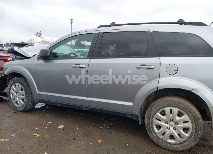 Photo 14 of 2016 Dodge Journey SE (VIN 3C4PDCAB1GT234634)