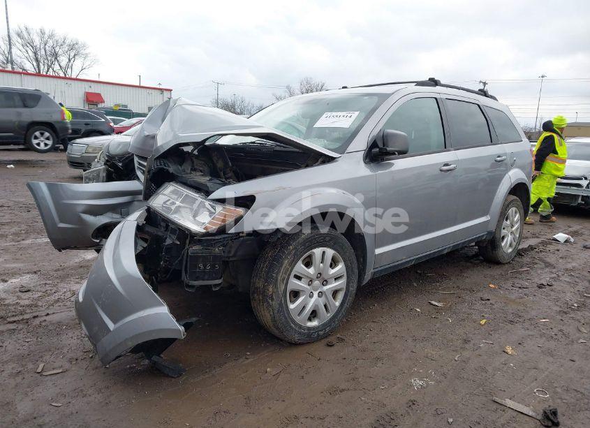 Photo 2 of 2016 Dodge Journey SE (VIN 3C4PDCAB1GT234634)