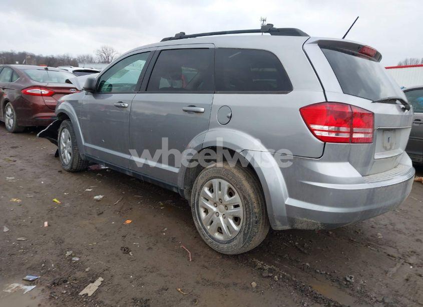 Photo 3 of 2016 Dodge Journey SE (VIN 3C4PDCAB1GT234634)