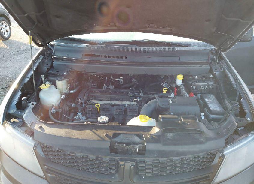 Photo 10 of 2017 Dodge Journey SE (VIN 3C4PDCAB1HT683474)