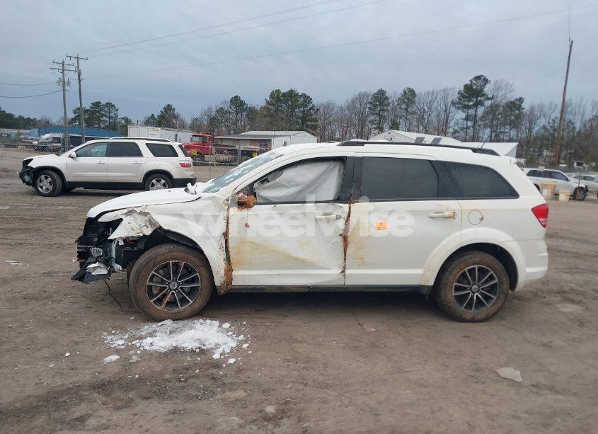 Photo 13 of 2018 Dodge Journey SE (VIN 3C4PDCAB1JT218862)